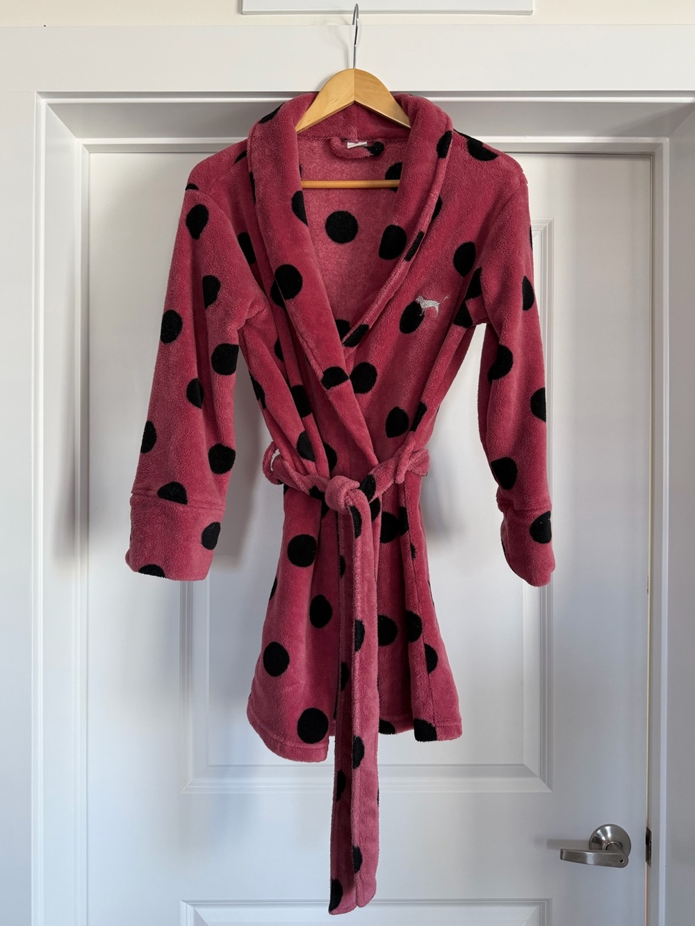 Victoria’s Secret PINK Plush Polka Dot Robe XS/S Dog Logo